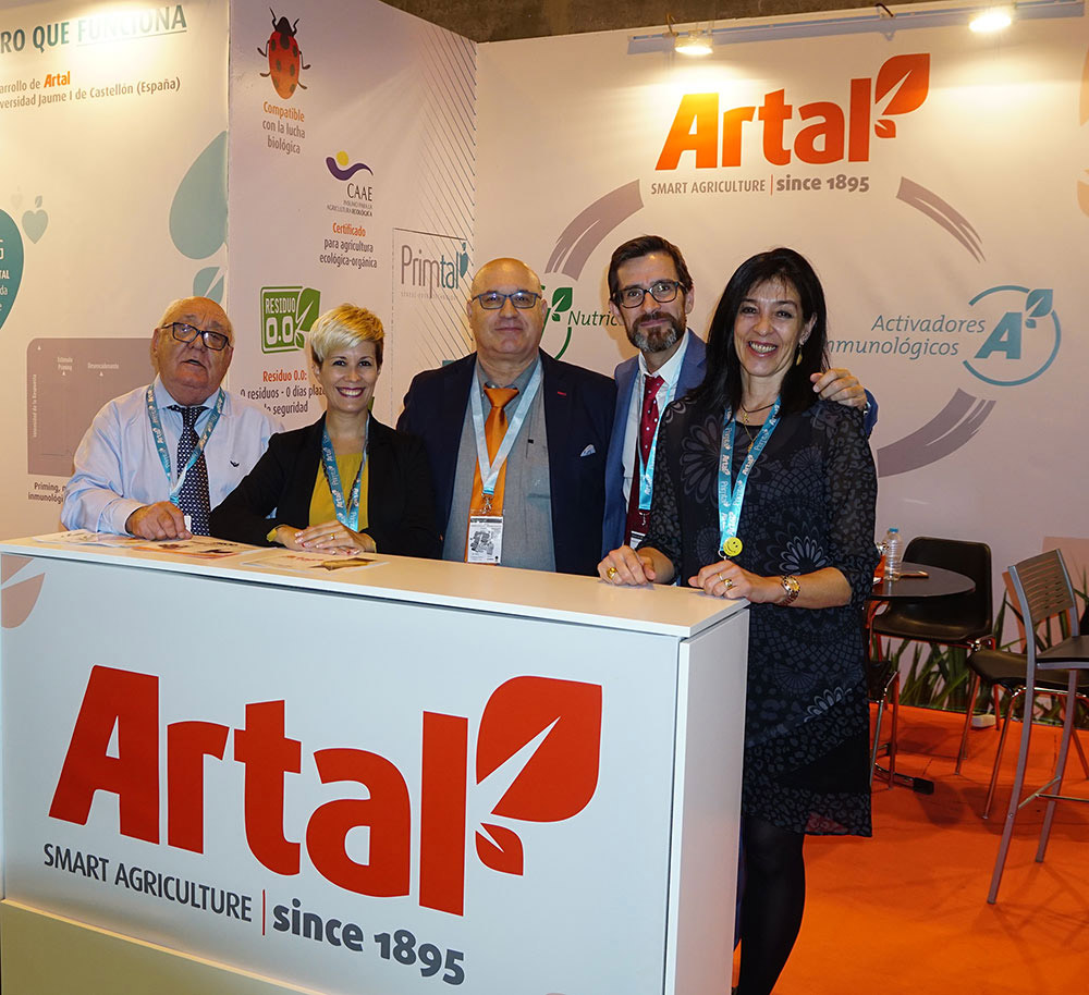 Human team of fertilizer manufacturer company ARTAL Smart Agriculture